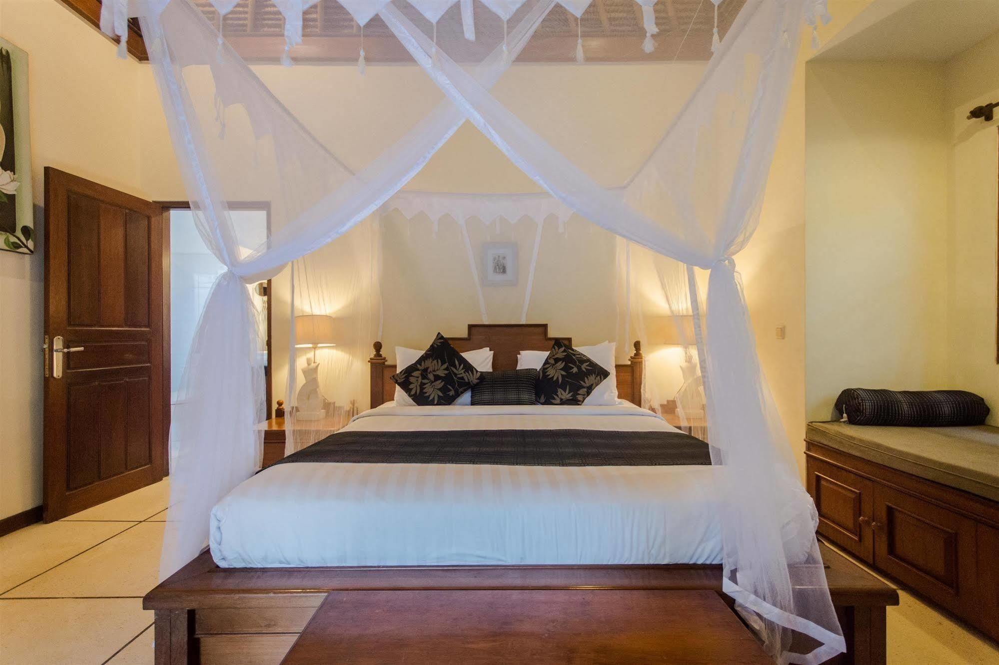 Villa Krisna Seminyak Eksteriør billede